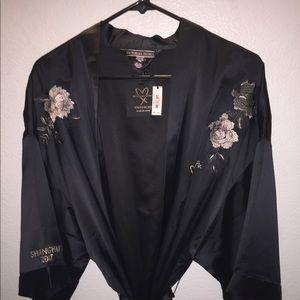 Victoria’s Secret 2017 Fashion Show Robe